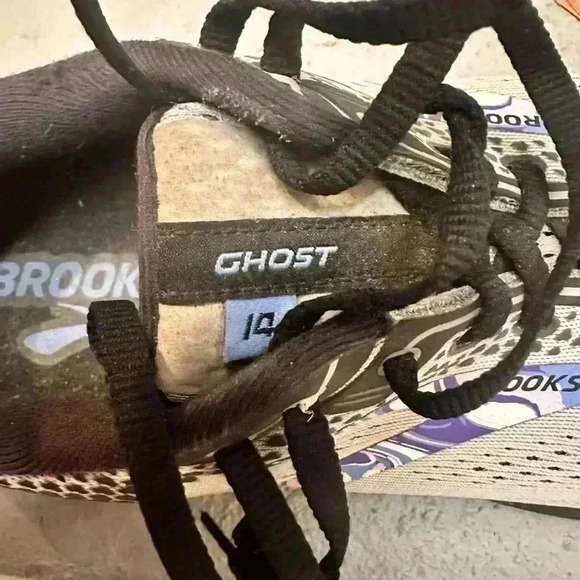 Brooks Ghost 14 Mens Running Shoes Gray Black Athletic Sneakers Size 12 - Picture 9 of 9